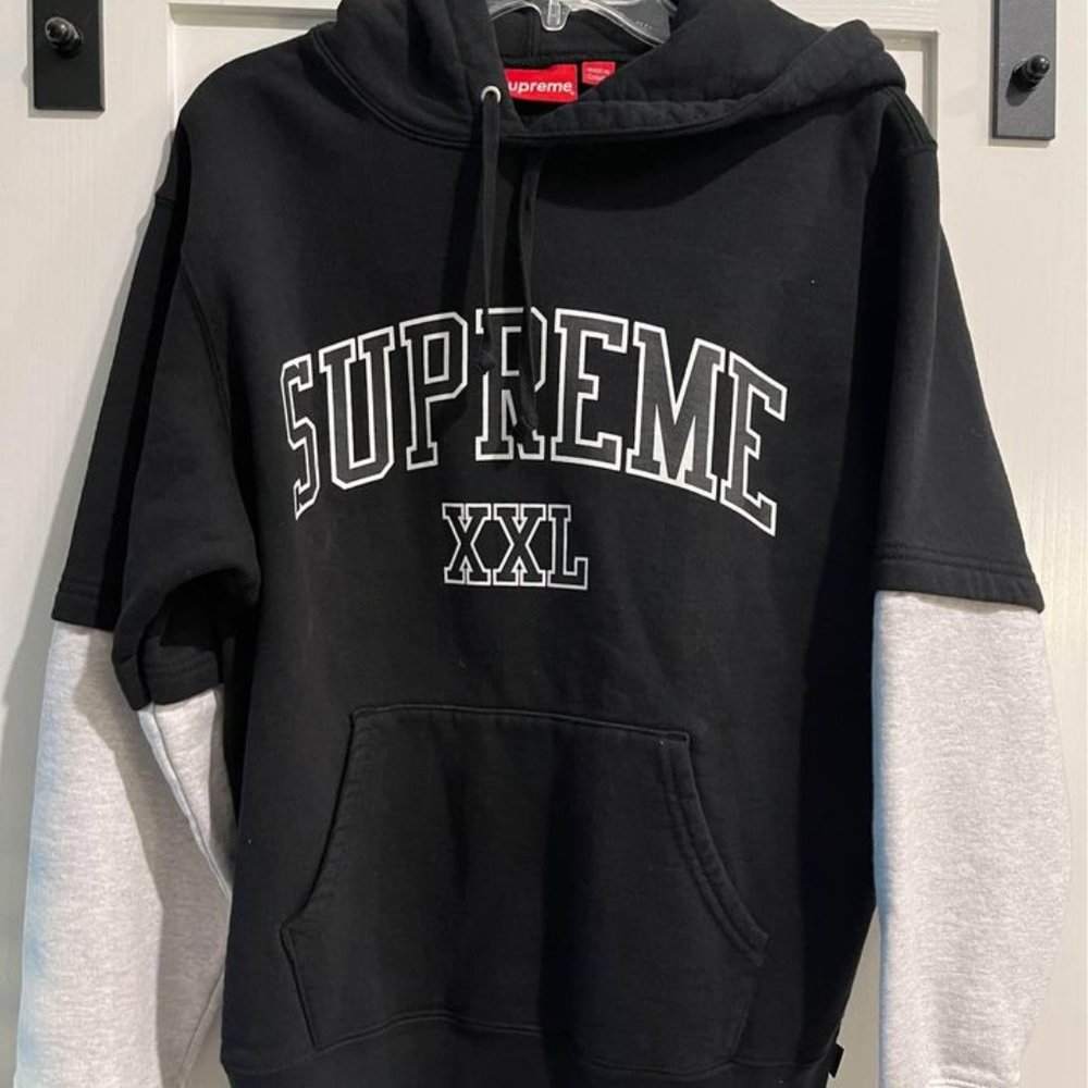 Size SMALL Supreme XXL Hooded Sweatshirt Hoodie